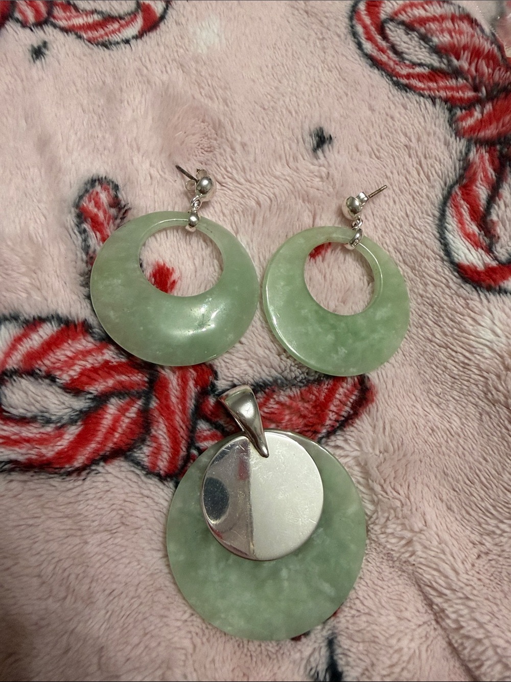 Green Stone Circle Pendant & Hoop Earrings Set - Women's Jewelry